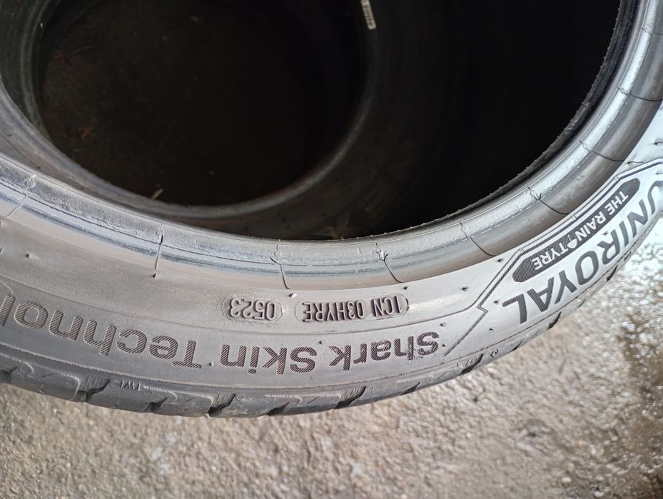 Перфектни 2бр.255/35/19  Uniroyal RT dot0523