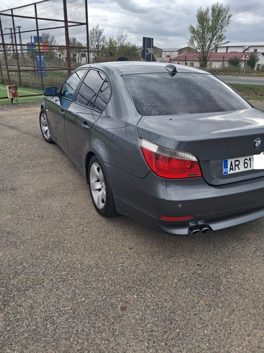 Vând BMW E 60 525d