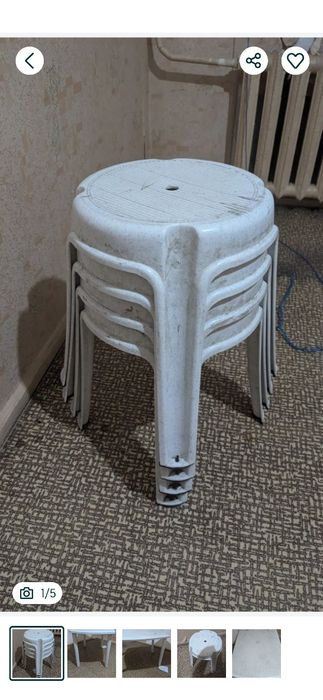 Продам пластиковый набор стол с табуретками