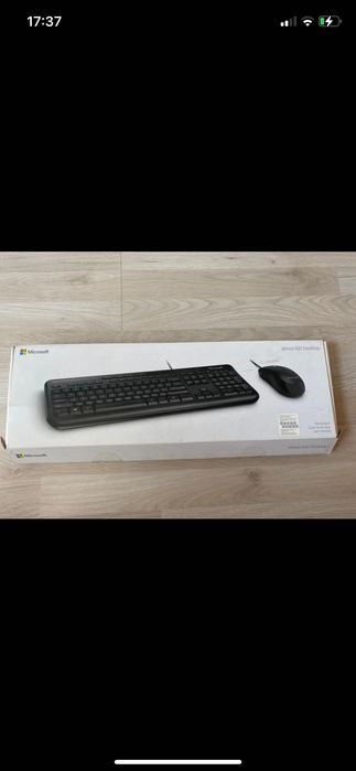 Tastatură și mouse compatibile cu PC