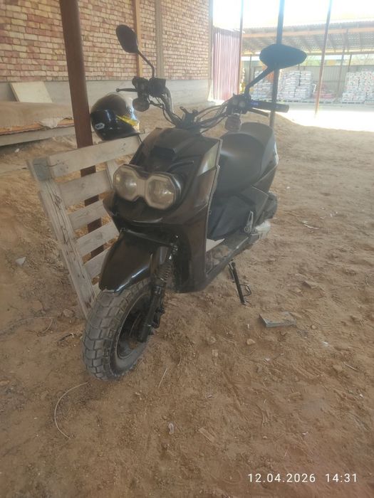 Бумер (бензинлы скутер)