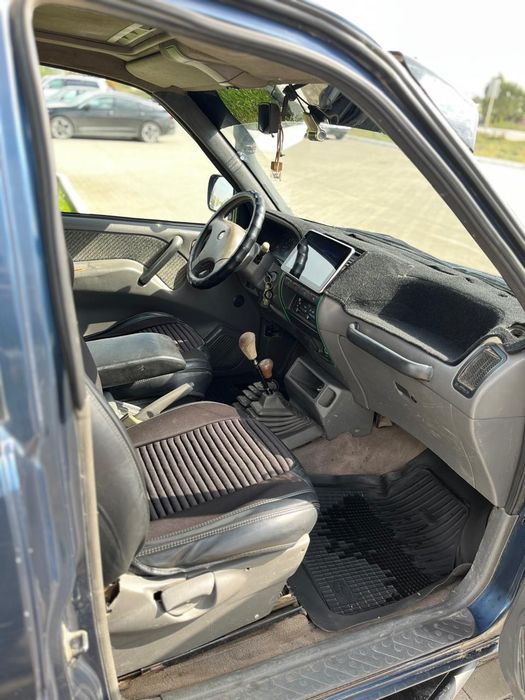 Продам авто Nissan tirano 2