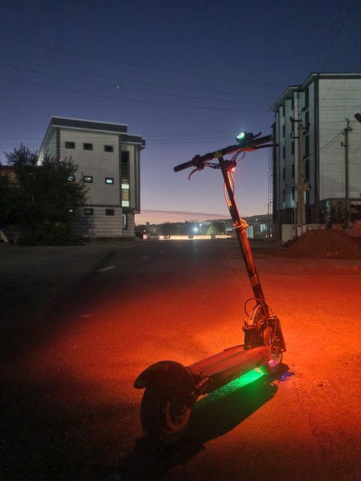 Электросамокат  skilmax x1  40 km .h.  30 запас зона