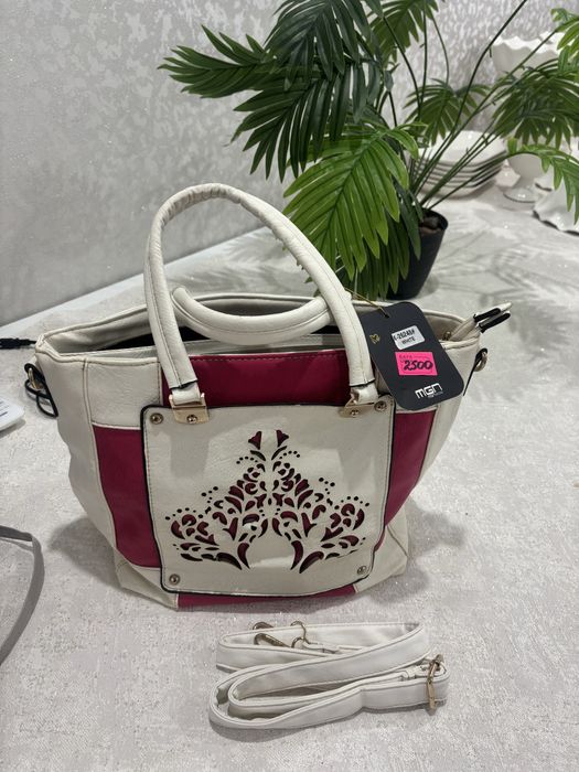 Сумки  Н О В Ы Е.      разные……