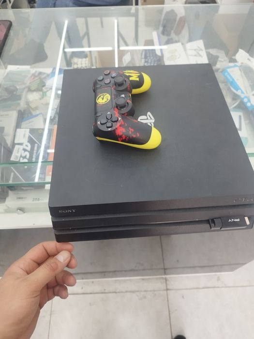 Playstation 4 pro+жостик