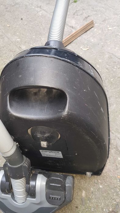 Прахосмукачка Rowenta silence force+делта четка 2100w max безшумна