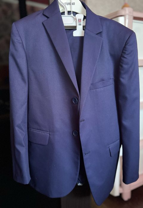 Продам школьную форму