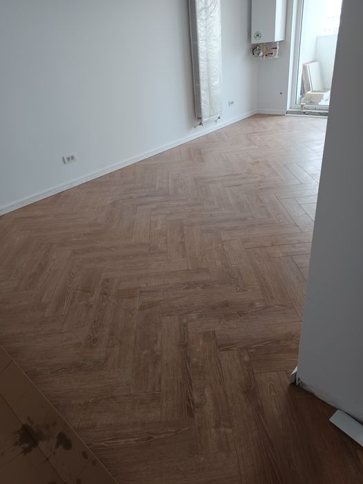 Parchetar Montaj Parchet Laminat Spc Lvt Stratificat Herringbone Chevr