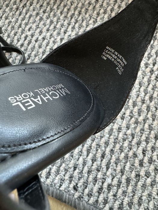 Обувки на ток Michael Kors