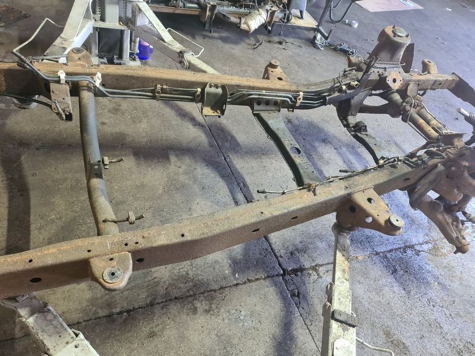 Sasiu Mitsubishi L200 Facelift 2.5 Diesel 2014 2010 - 2015 SUV (911)