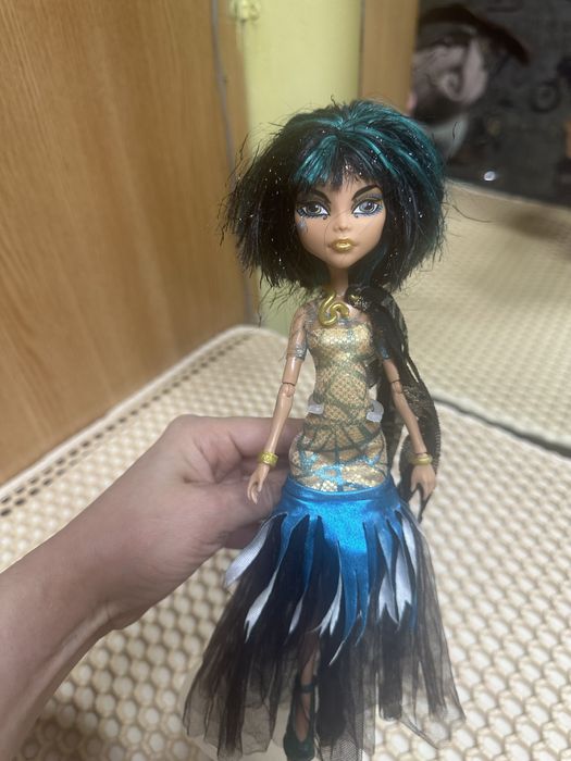 Продам  кукол монстр хай!