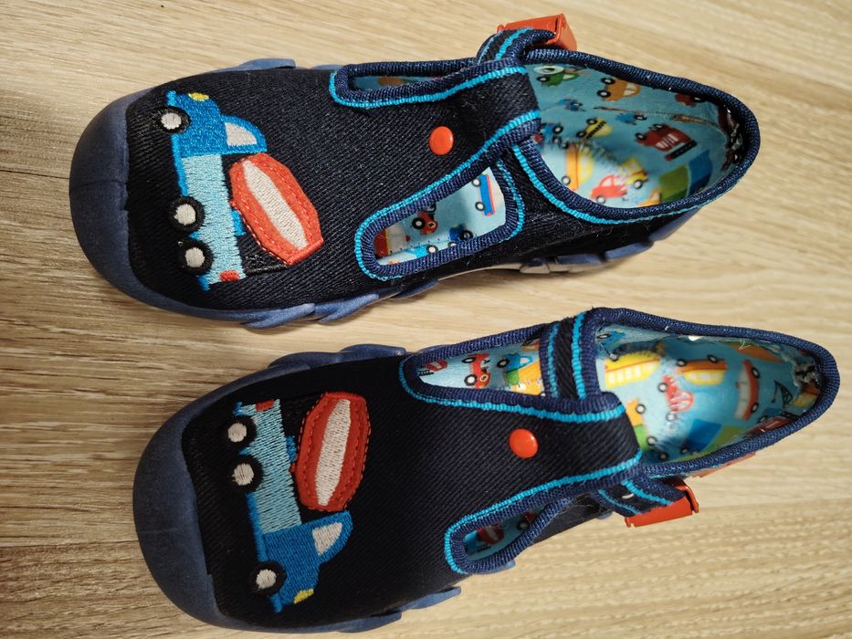 Детски пантофи много запазени