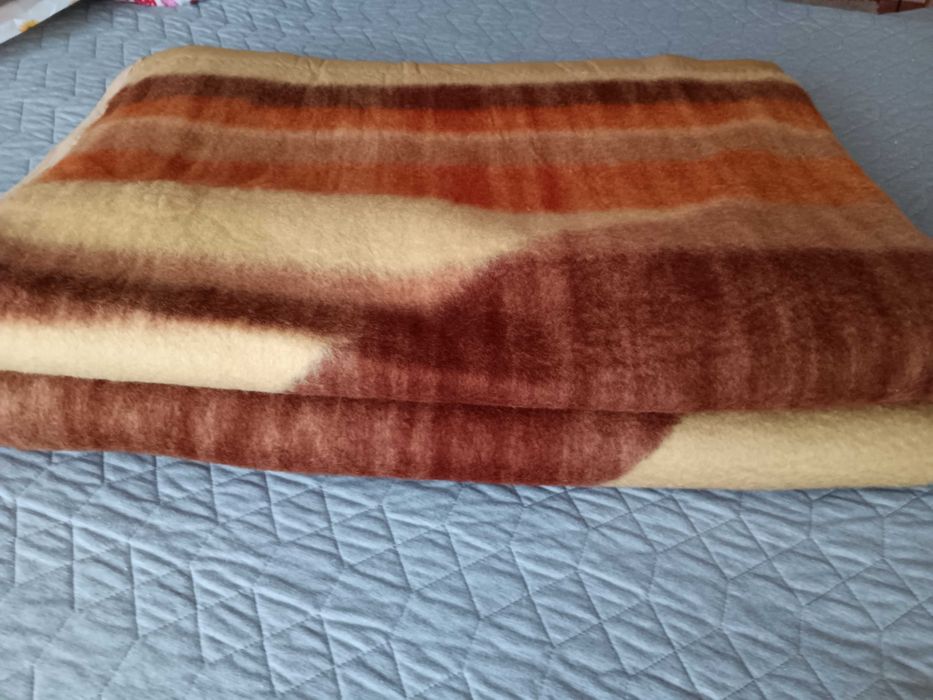 2 НОВИ памучни одеала по 25 лв.