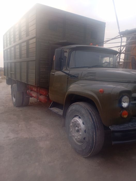 Йук автамабили ЗИЛ хамма жойи ало даражада хайдидиган одам керак фа