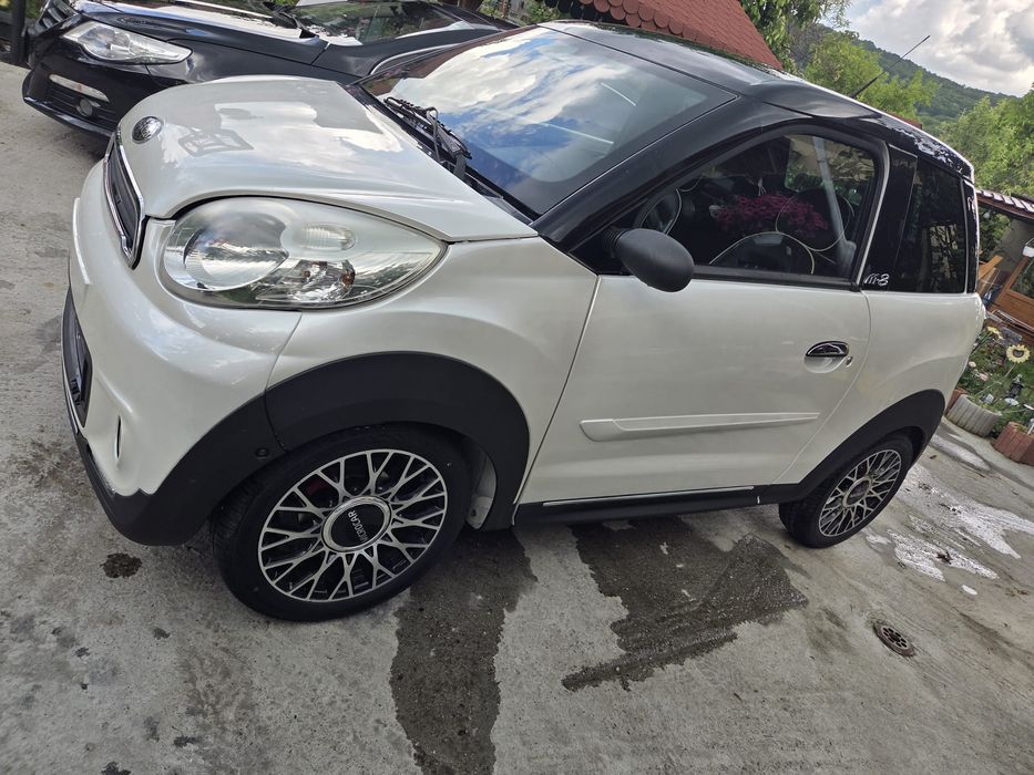 Microcar m8 mașina de 16 ani