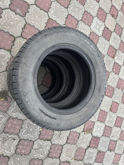 Продам резину 205/65/15