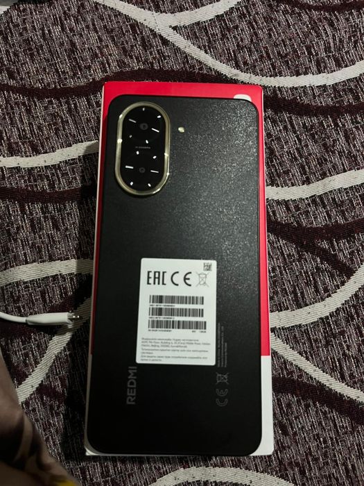 Продам телефон срочно