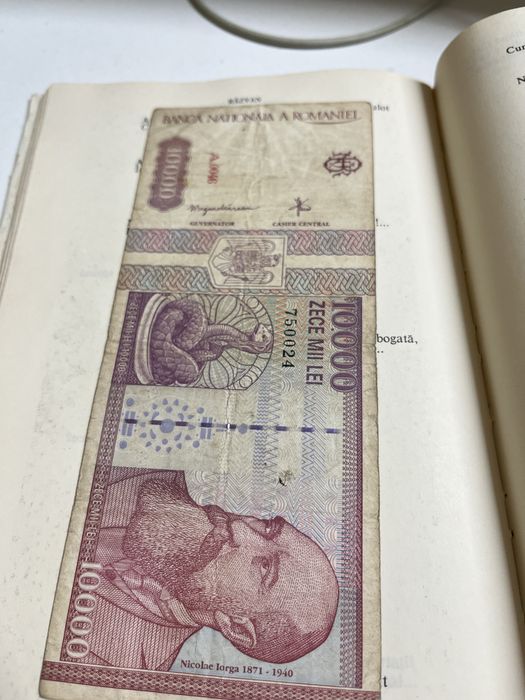 Bancnote vechi din hartie 150 buc