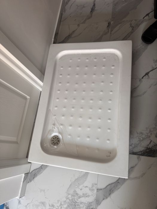 Vand cada dus 70 x 100 noua cu folie