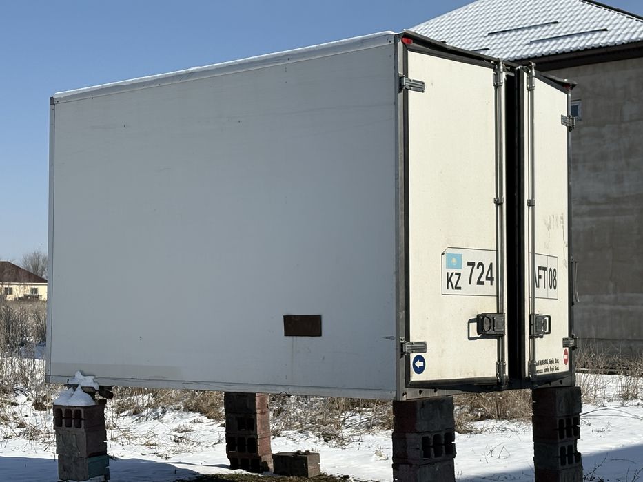 Продам термо будку вместе с рефом для спринтера фольксвавен лт