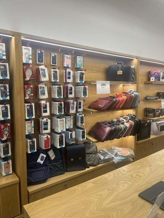 Продавам мебели за магазин, шкафове и куки