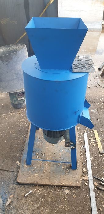 Unversal drabilka 160 dan 220 volda ishlidi
