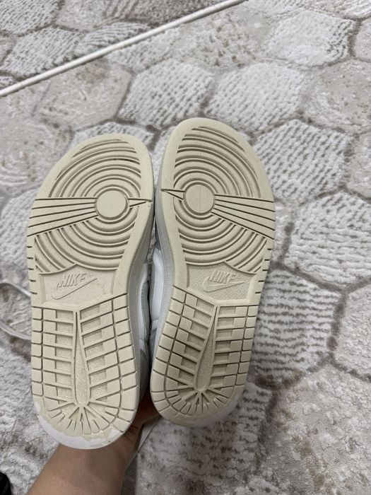 Кроссовки кеды Nike air jordan оригинал 36