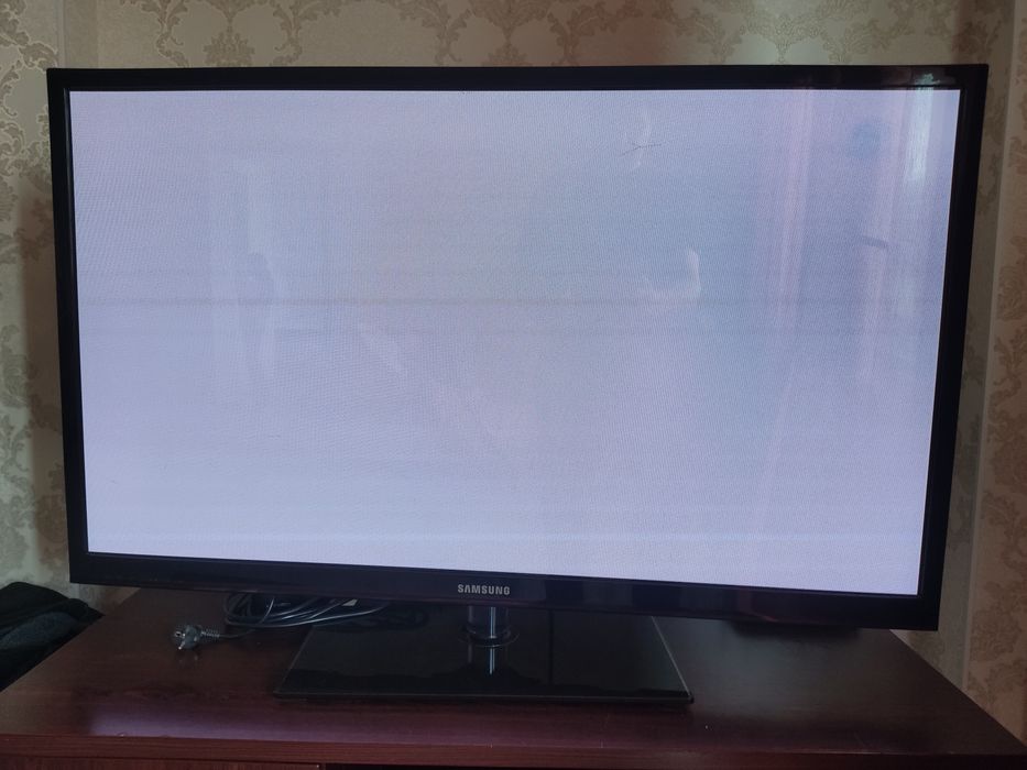 Продам телевизор samsung
