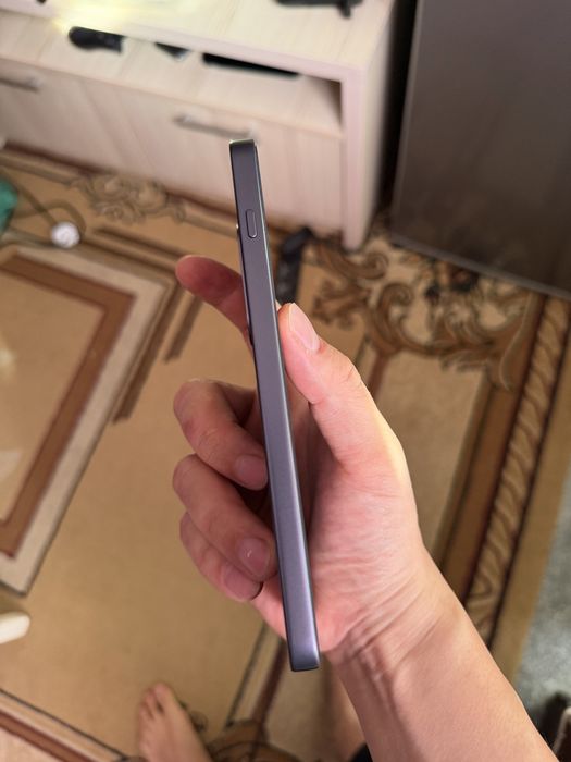 Продам OnePlus Nord 5