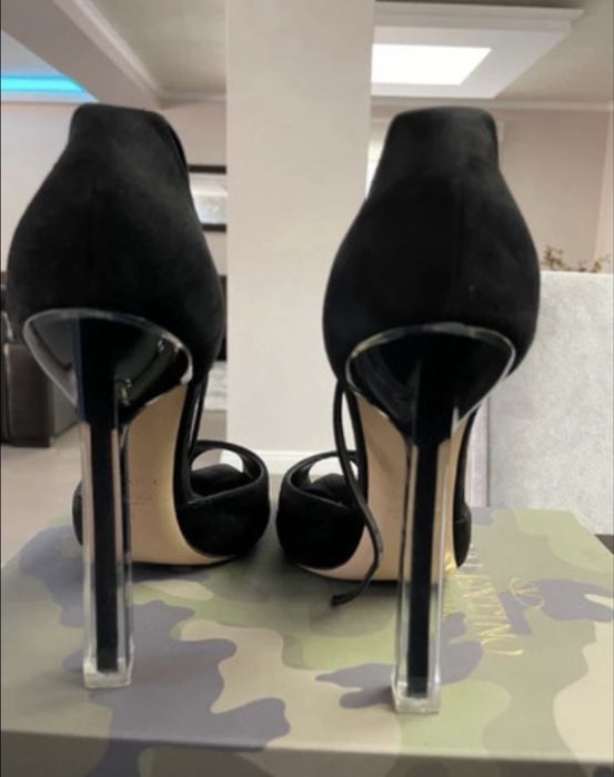 Pantofi Casadei