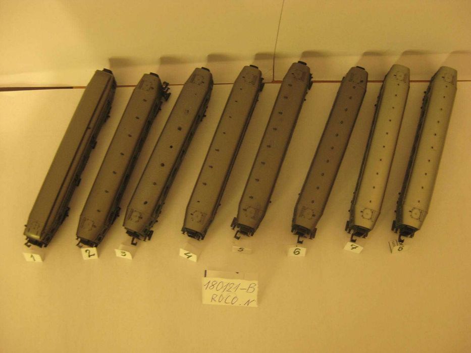 Вагони Роко - Австрия 180121-В , мащаб N 1:160