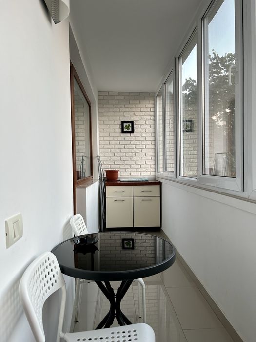 Ofer spre inchiriere apartament 2 camere decomandat Tomis Nord Boema