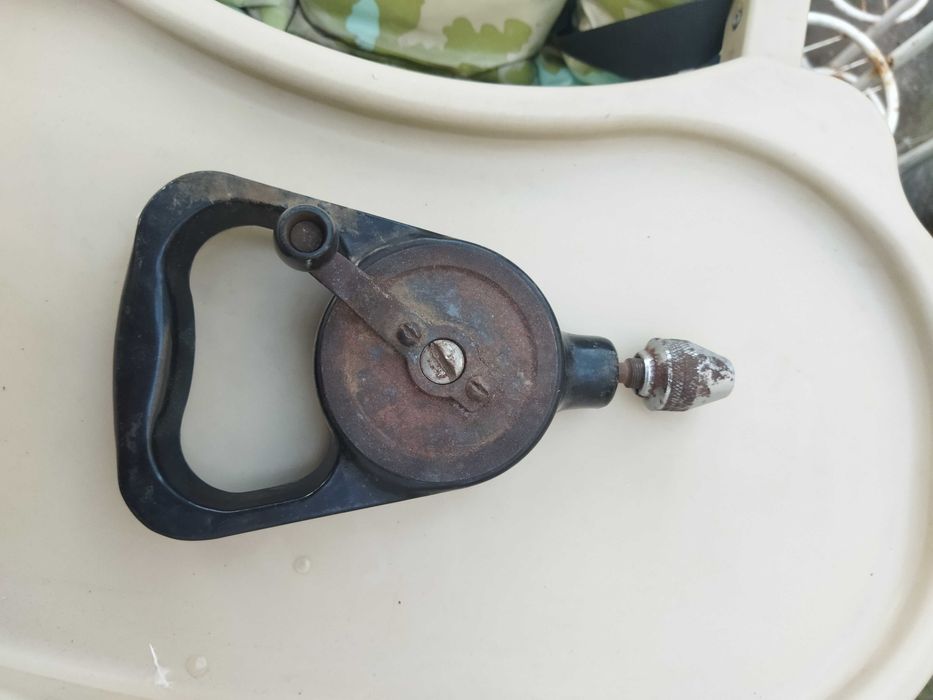 Ръчна дрелка, механична бормашина, ретро маткап