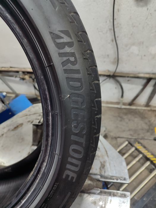 Летняя резина 235/45R18(1шт)