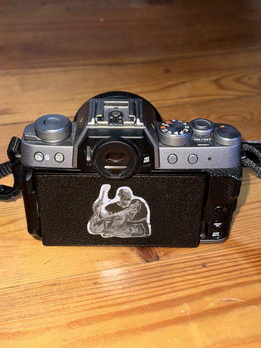 продам fujifilm xt-200