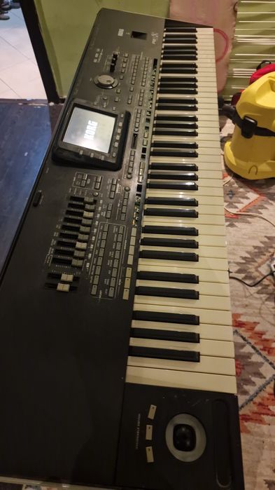 Korg pa3x piese.Am și varianta lunga și scurta de 61clape