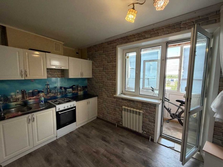 Продам 1-ком квартиру в Мкр Аэропорт! 2 этаж из 9! 38,5 квадратов!