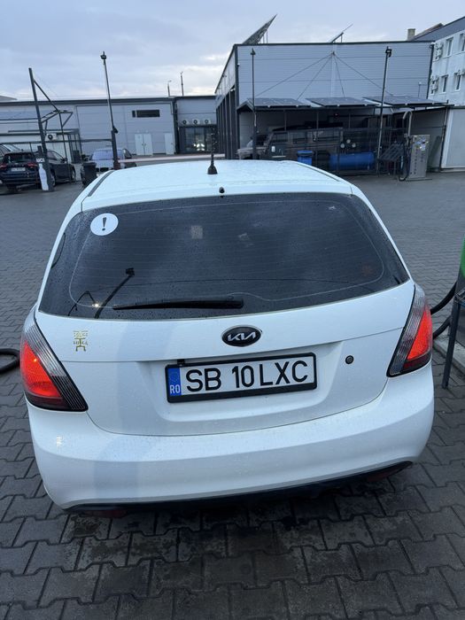 KIA Rio 2010 — imagine 4