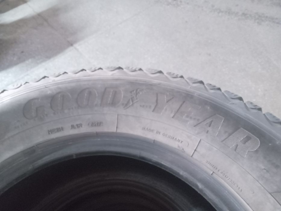 Продам зимние шины
