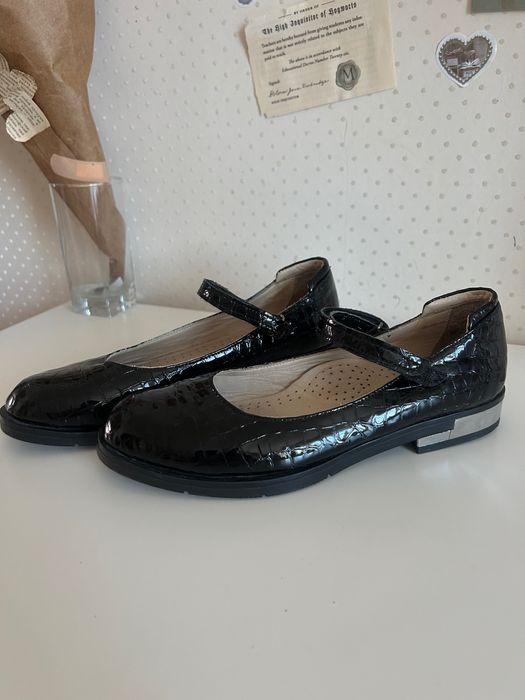 кожаные туфли для девочек