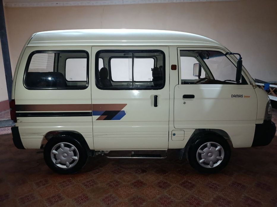 2 choyida petnosi bor toza damas