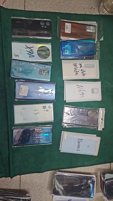 Запчасти на телефоны