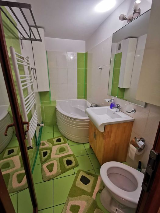 Apartament superb 3 camere / 2 bai / loc parcare / centrala / liber!!!