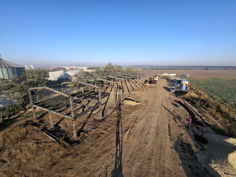 Montaj hale metalice si panouri sandwich