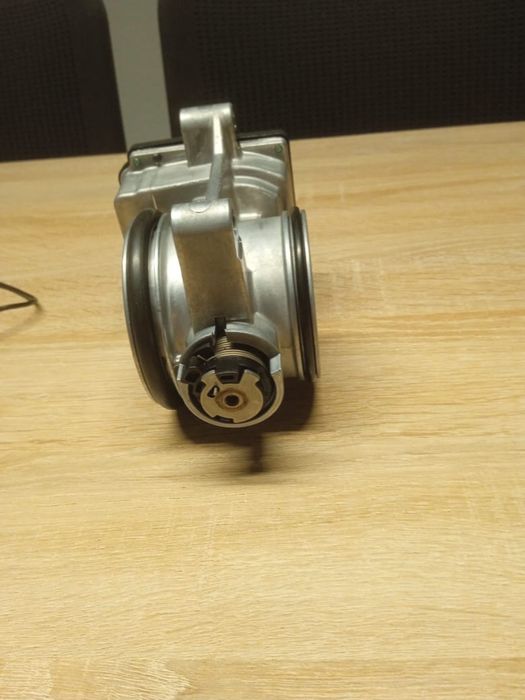 Дроссельная заслонка Рено дастер