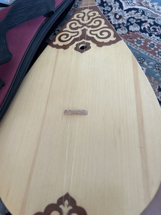 Домбыра новый қолданылмаған