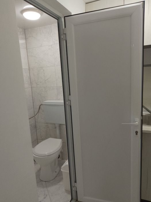 Дава се под наем Едностаен апартамент в Хасково, Хисаря - 15 кв.м за 147.9 € - Снимка #2