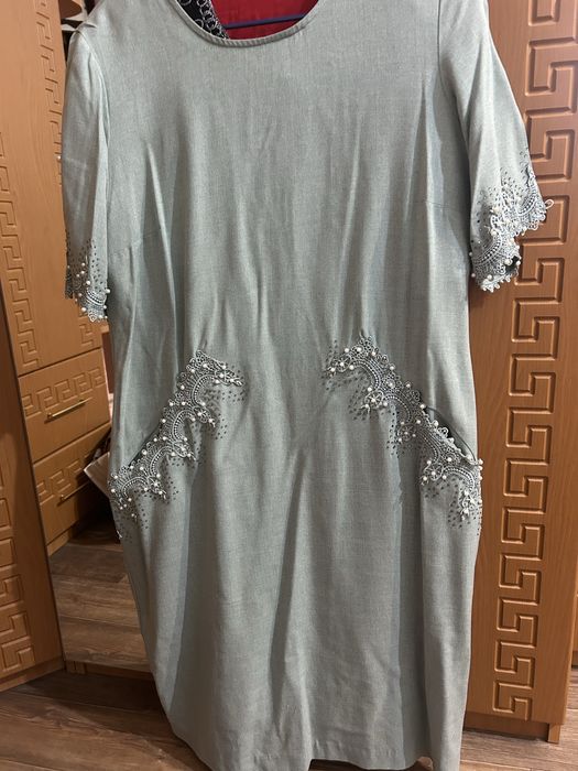 Продам нарядное платье