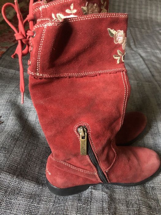 Разные, элегантные демосезонные сапожки  на девочку 4-6 л. и 3-5 лет.