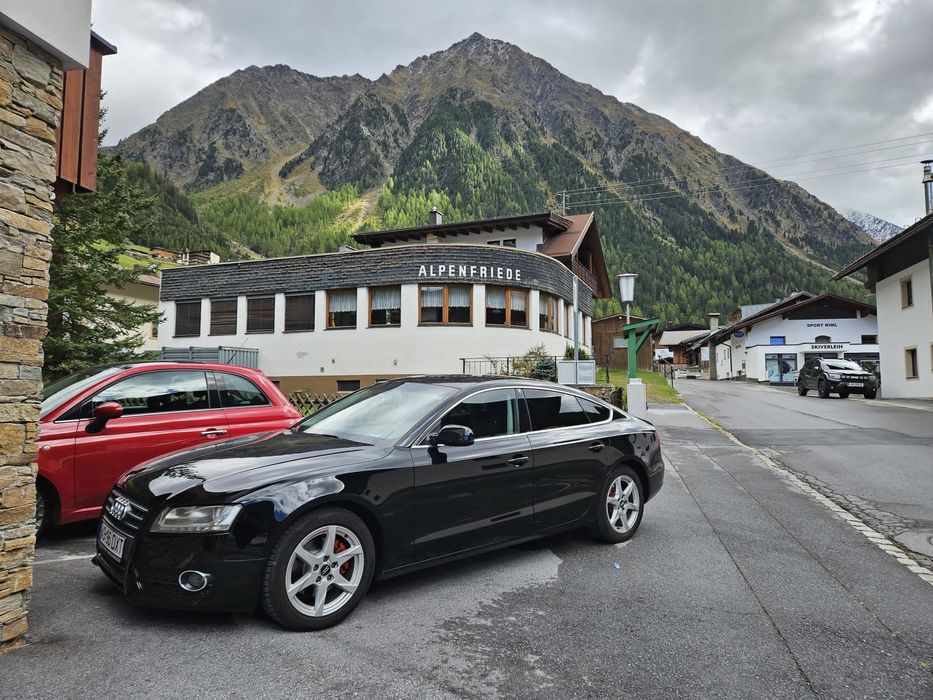 Audi A5 2.0 TDI 170 HP 2011